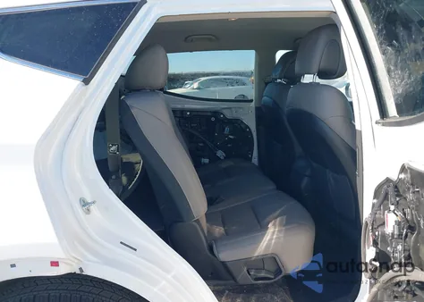 2018 Hyundai Santa Fe Sport 2.4L from USA, damaged, VIN 5NMZU3LB5JH104883